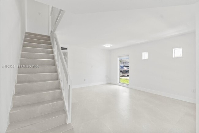 Building Photo - 3597 SW 17th St