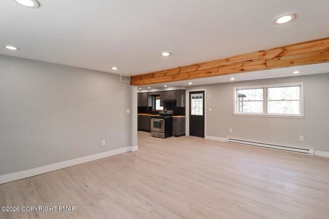 Building Photo - 1543 Coolbaugh Rd