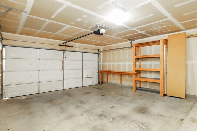 Building Photo - 1561 Kenneys Way