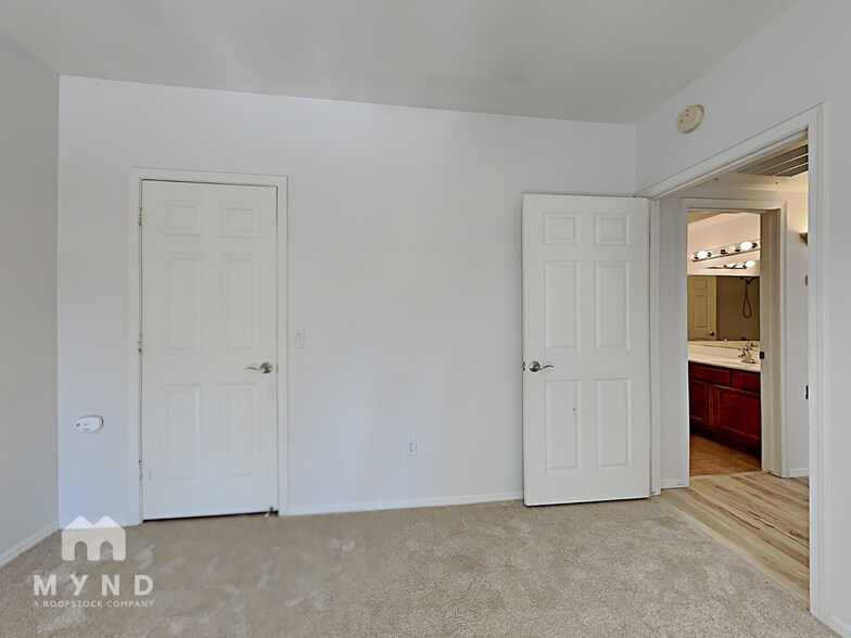 Building Photo - 15095 N Thompson Peak Pkwy