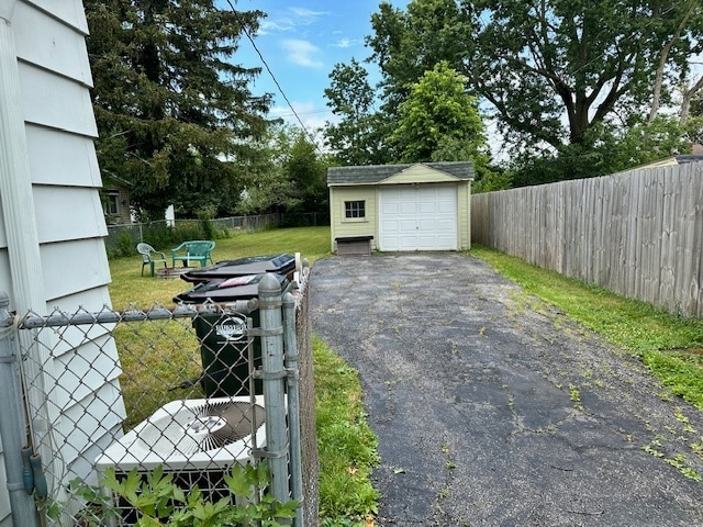 Building Photo - 4610 Wellington Ave