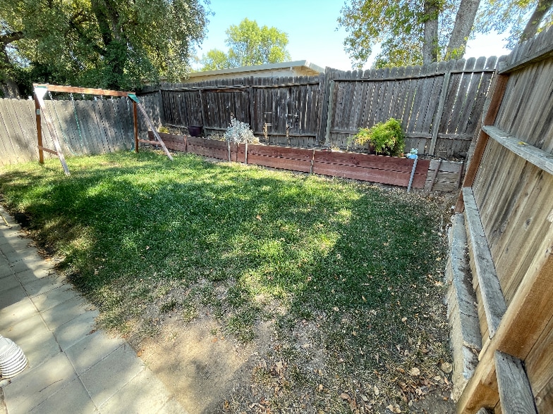 Building Photo - 6500 Mauana Way