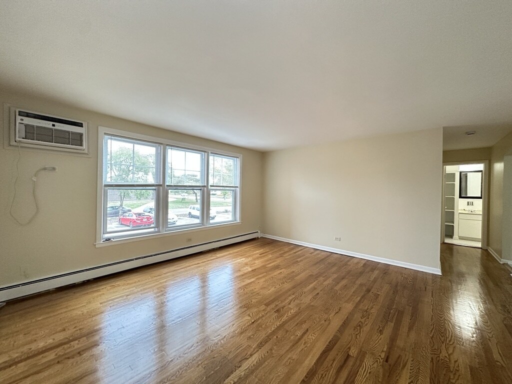 Building Photo - 630 Lincoln Ave