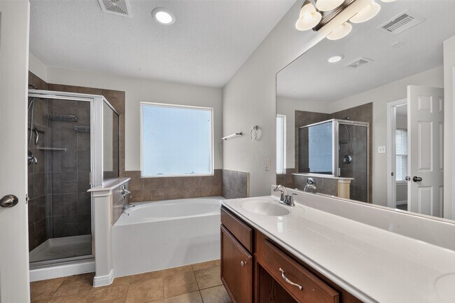 Building Photo - 11714 Bollinger Park Ct