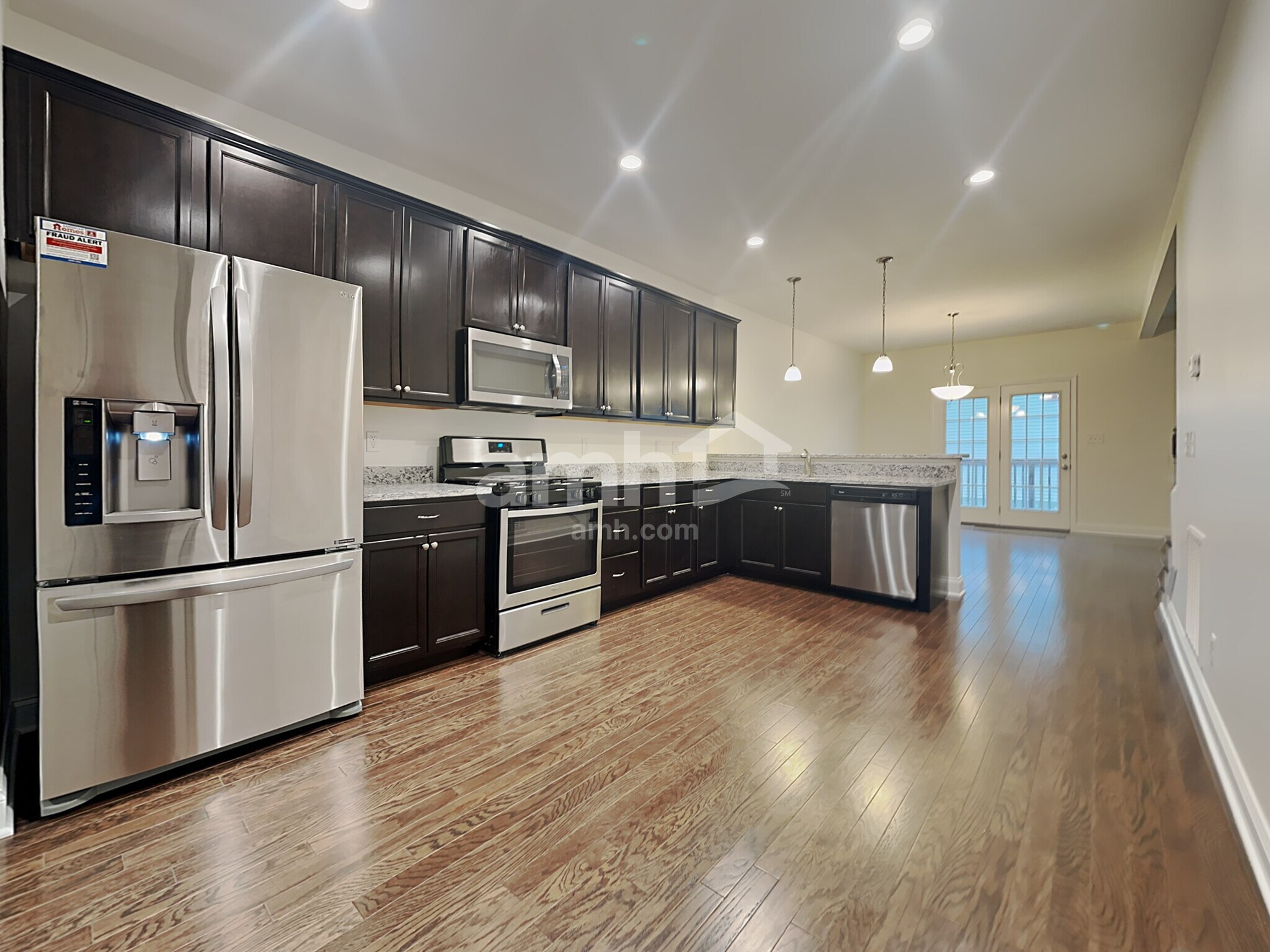 Building Photo - 1617 Silver Spur Ln