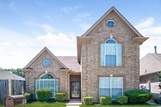 Building Photo - 5636 Sycamore Woods Dr