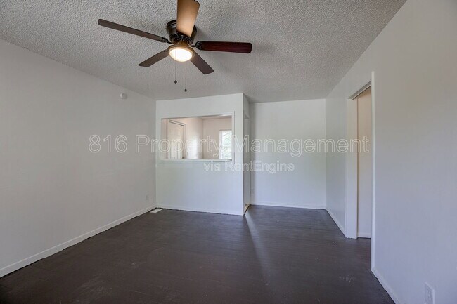 Building Photo - 10009 Hardesty Ave