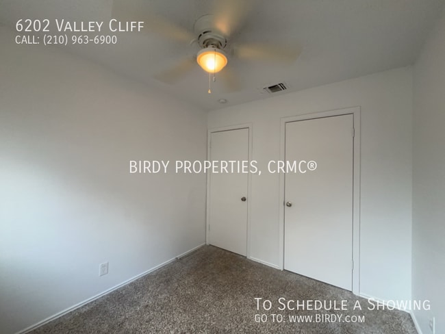 Building Photo - 6202 Valley Clf