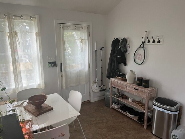 Building Photo - 102 Summer St