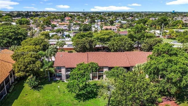 Building Photo - 2363 SW 15th St