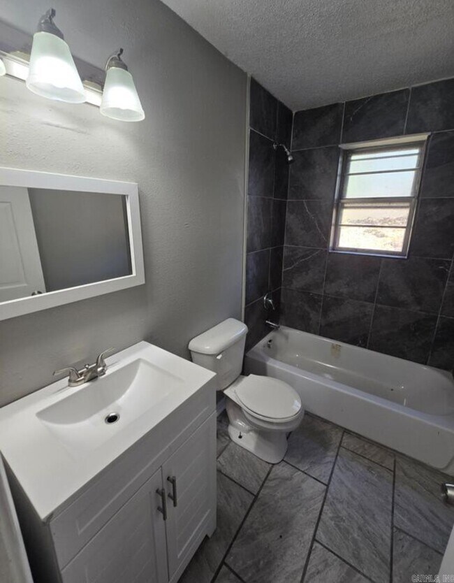 Building Photo - 5712 Wisteria Ct