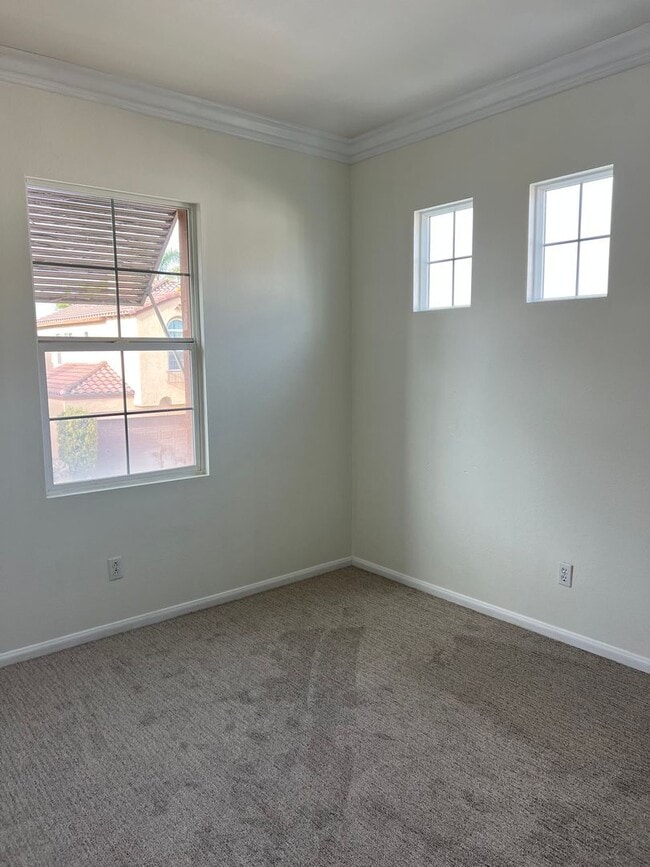 Building Photo - 13561 Lavender Way