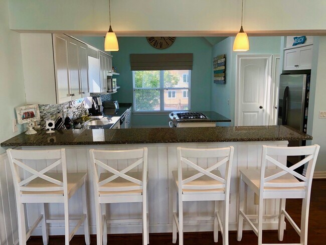 Building Photo - Beautiful Furnished Croatan Beach Home.