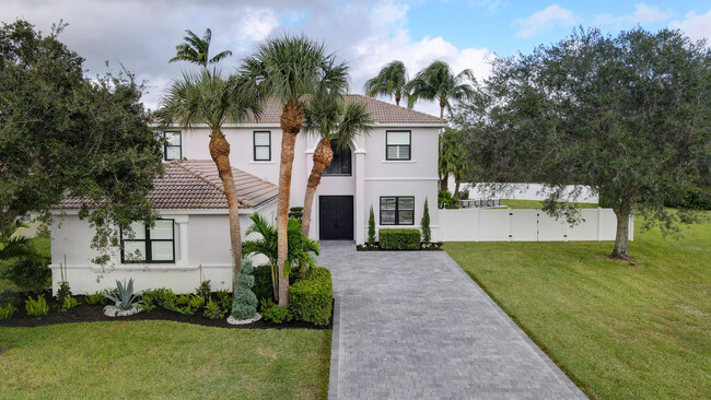 Building Photo - 6298 Sand Hills Cir