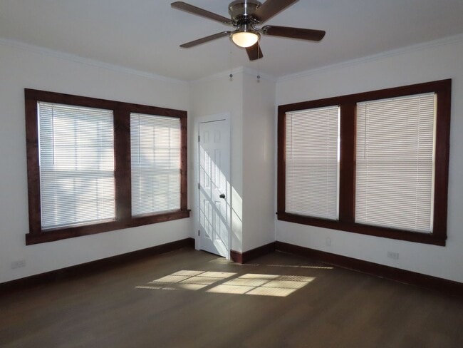 Building Photo - Newly Renovated 2 Bedroom, 1 Bathroom Cottage w/ Large Backyard! Storage Building