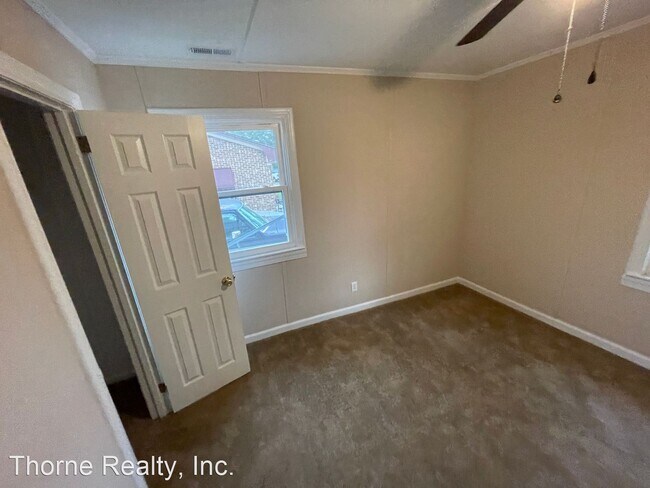 Building Photo - 4 br, 1.5 bath House - 508 Canary Drive