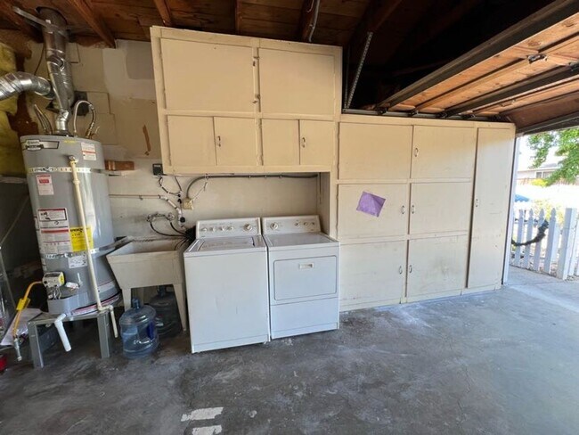 Building Photo - 4BD/2BA Newly Remodelled Cambrian Park Hom...
