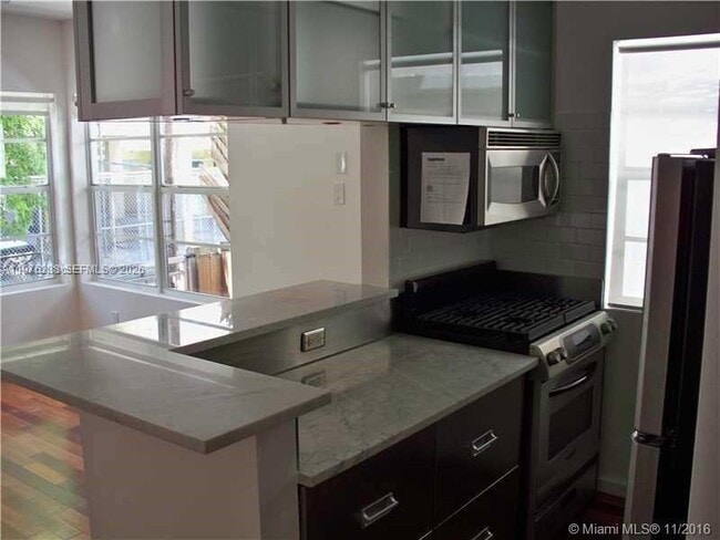 Building Photo - 810 Pennsylvania Ave