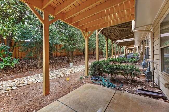 Building Photo - 10914 Gallier St