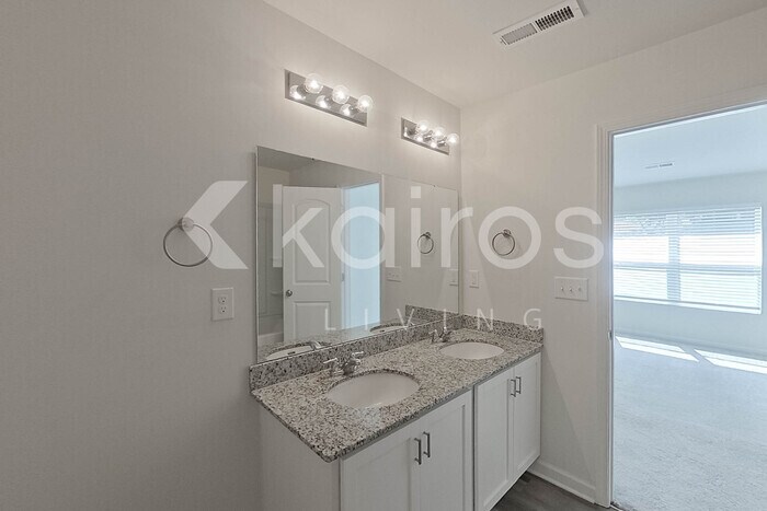 Building Photo - 1151 Silvertrace Dr