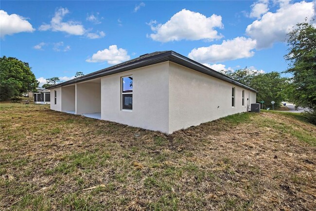 Building Photo - 3390 Dristol Ave