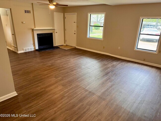 Building Photo - 1580 Guilford Cove