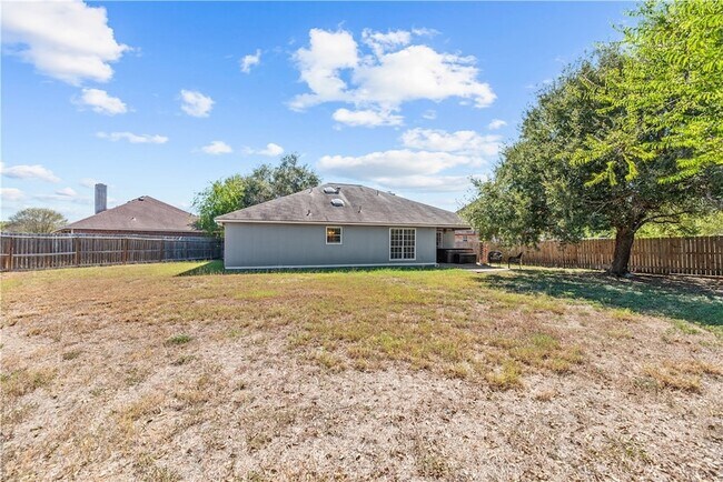 Building Photo - 6302 Penny Ln