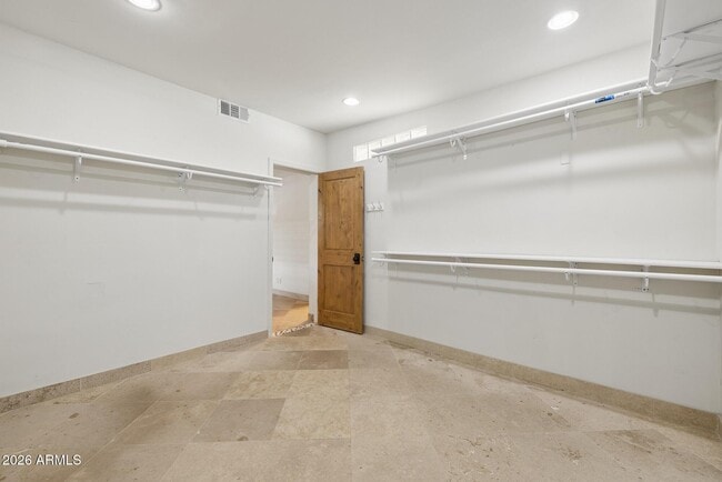 Building Photo - 6332 E Earll Dr
