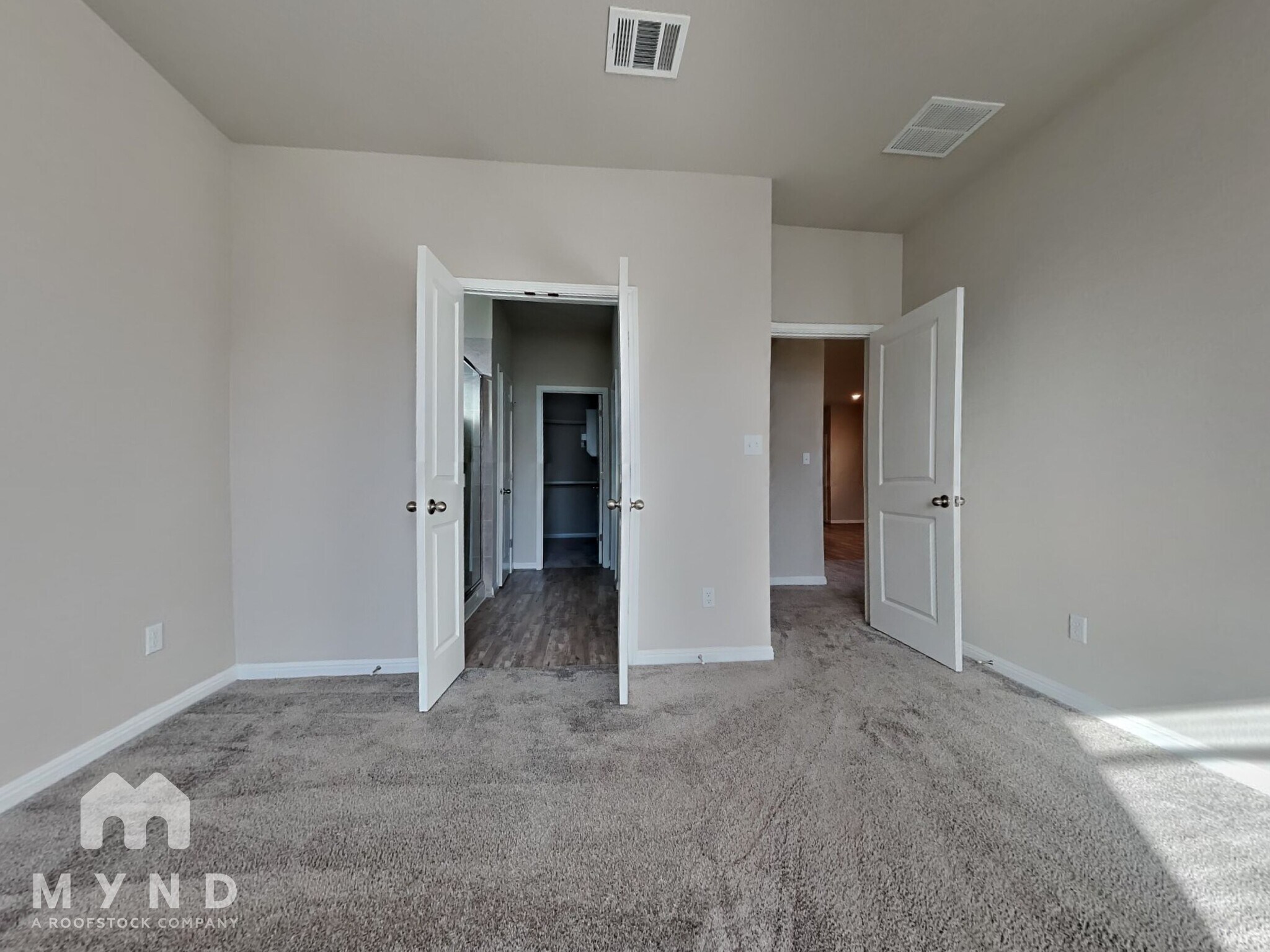 Building Photo - 116 Canis St