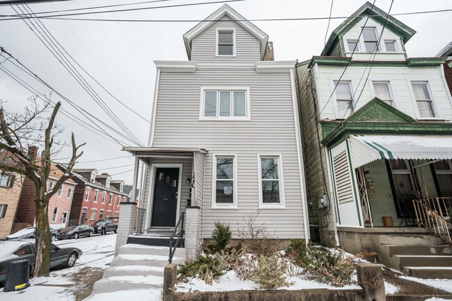 Primary Photo - 120 North Mathilda Street