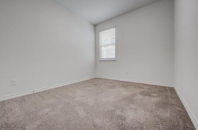 Building Photo - 196 Pepperbark Loop