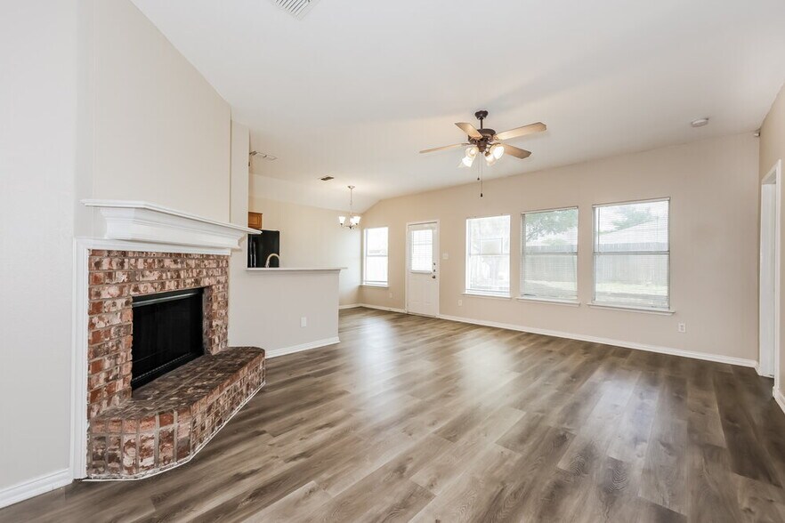 Building Photo - 7321 Ashbourne Way