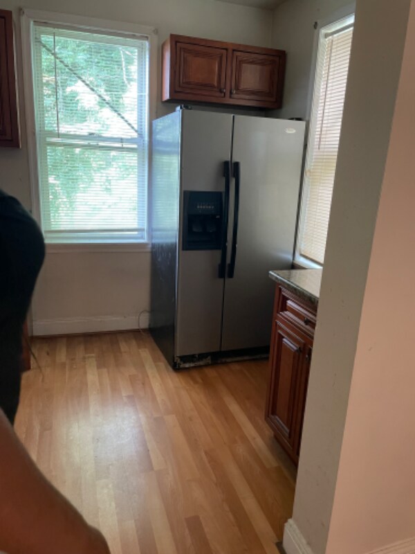 Building Photo - 3800 Glenmore Ave