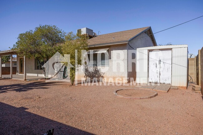 Building Photo - Great Home with NO HOA Located in Casa Grande