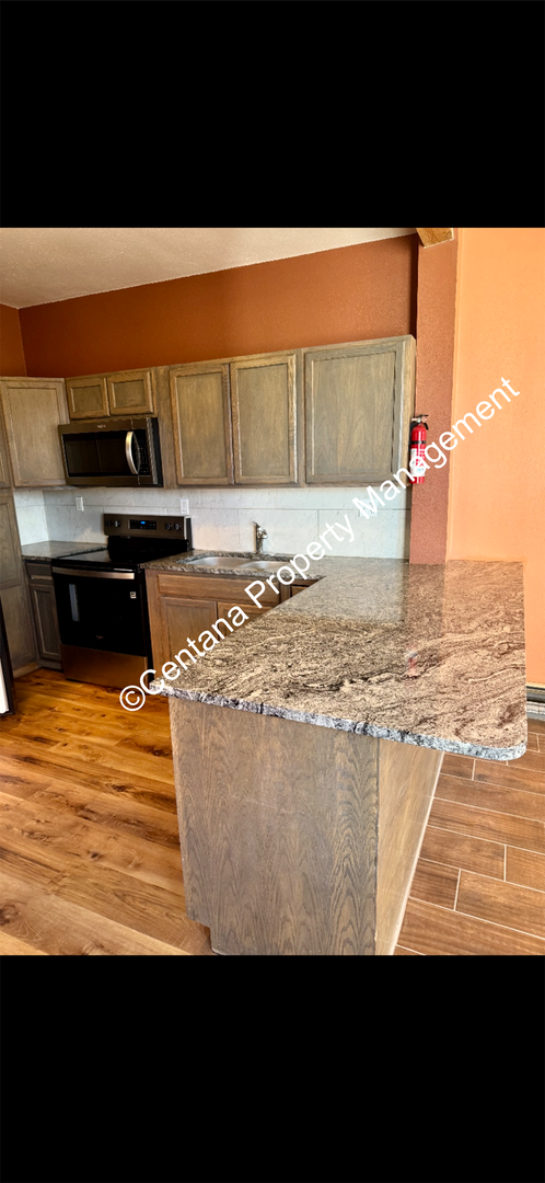 Building Photo - 601 W Mercury St