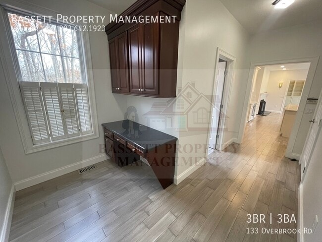 Building Photo - 133 Overbrook Rd