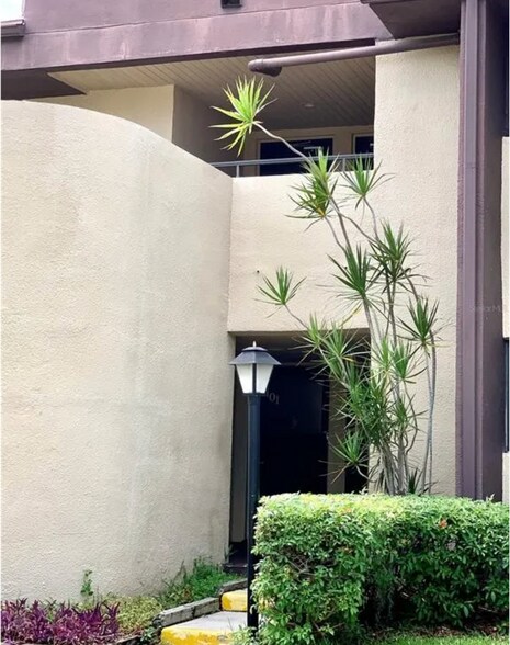 exterior - 880 S Village Dr N