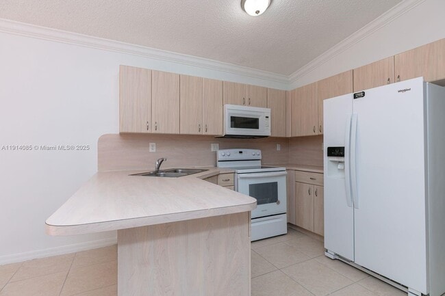 Building Photo - 8640 NW 188th Terrace