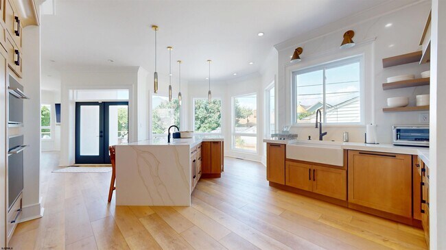 Building Photo - 31 Seaside Ct