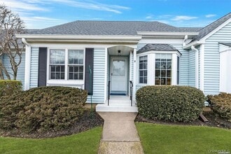 Building Photo - 2555 Youngs Ave