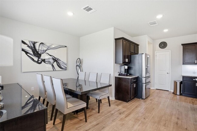 Building Photo - 1224 Vogel Dr