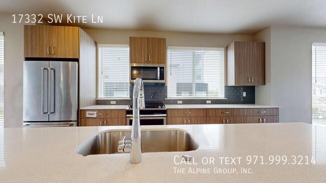 Building Photo - 17332 SW Kite Ln