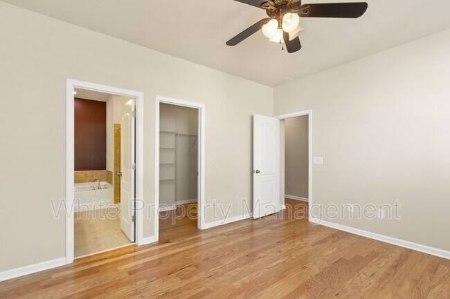 Building Photo - 5022 Mockernut Ln