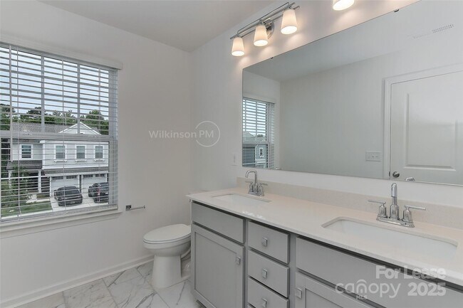 Building Photo - 561 Scotch Meadows Loop