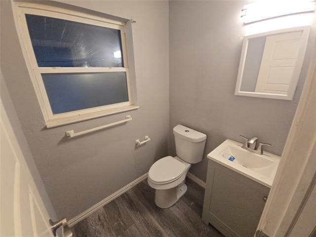 Building Photo - 1818 E Lovers Ln