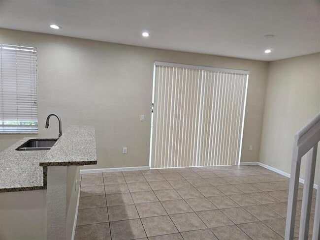 Building Photo - 8433 SW 25th Ct