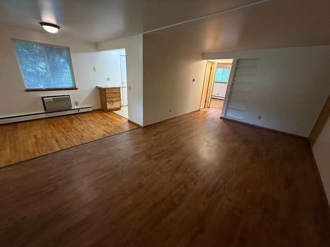 Building Photo - 2502 Brentwood Pkwy