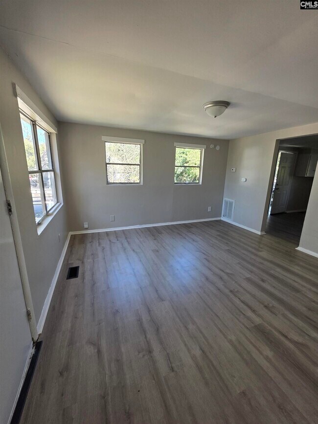 Building Photo - 4030 Gonzales Ave