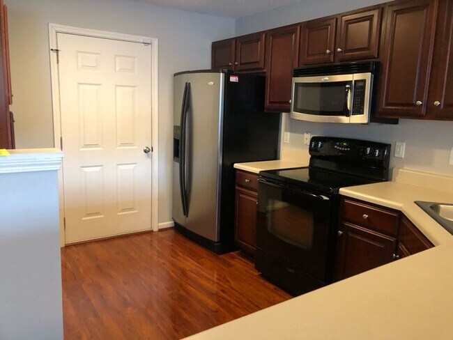 Building Photo - 5623 Fellowship Dr