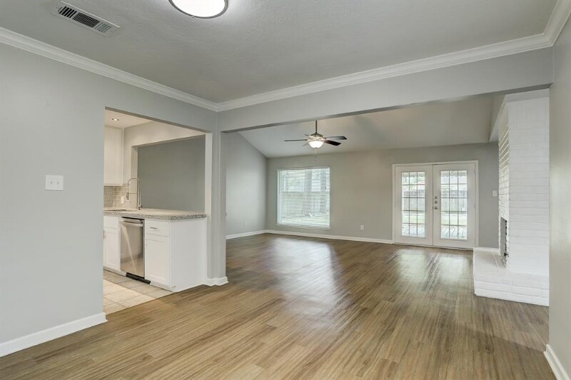 Building Photo - 45 Artesia